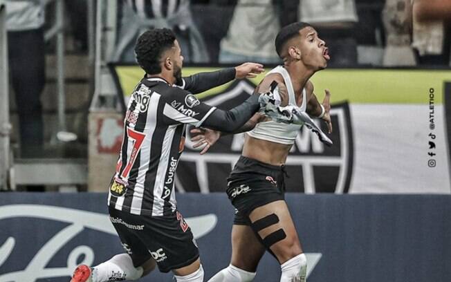 Após golaço, Savinho se torna o jogador mais jovem a marcar na Libertadores pelo Galo