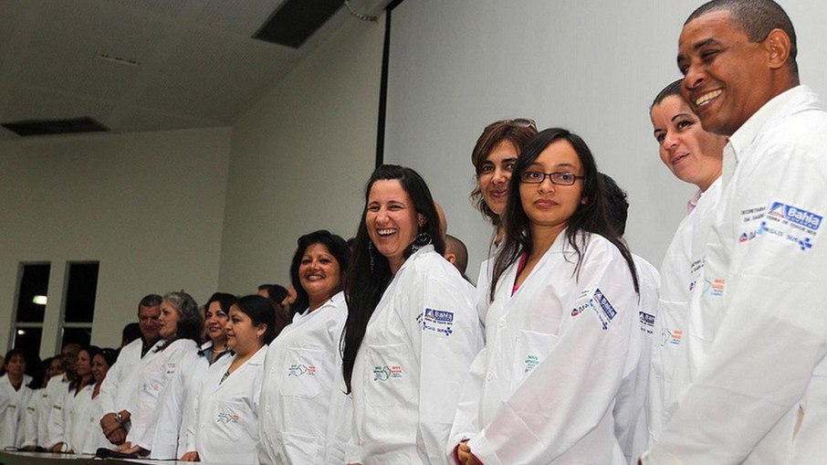Profissionais do Programa Mais Médicos atuam na Saúde da Família Profissionais do Programa Mais Médicos atuam na Saúde da Família