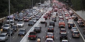 Rodízio de veículos é suspenso durante feriadão em São Paulo