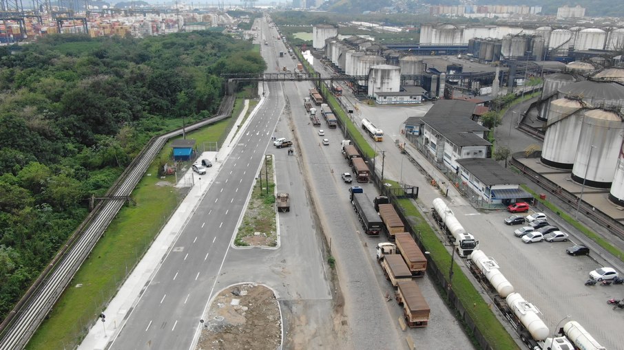 Troca da pavimentação, adequações viárias e construção de canal de drenagem estão entre as melhorias previstas Troca da pavimentação, adequações viárias e construção de canal de drenagem estão entre as melhorias previstas