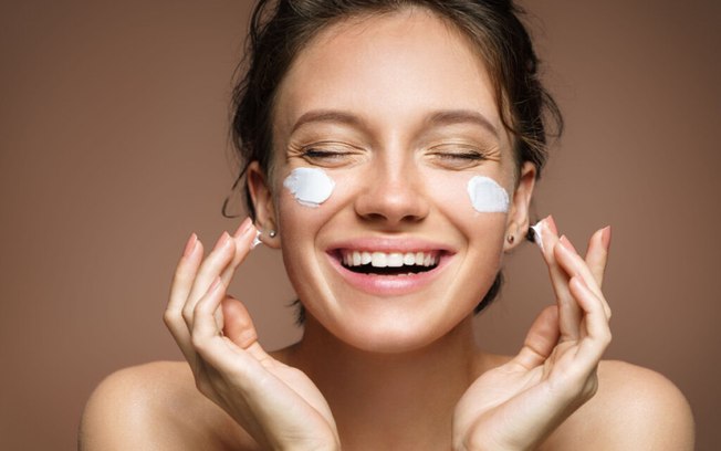 3 passos essenciais para cuidar da pele do rosto