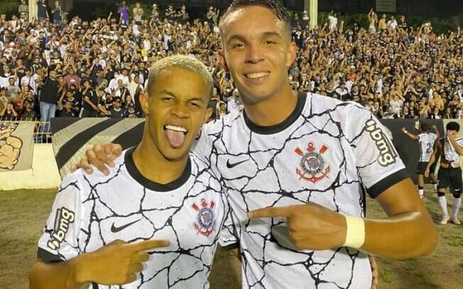 Joia do Corinthians na Copinha vibra com atuação: 'Emocionante fazer o gol diante dessa torcida maravilhosa'
