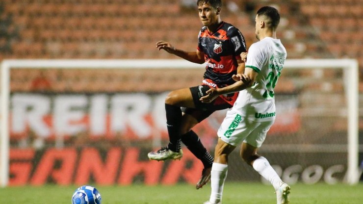 Chapecoense empata com Ituano e fica em situação crítica na Série