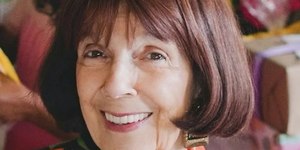 Mãe de Kris Jenner, avó das Kardashians, morre aos 91 anos