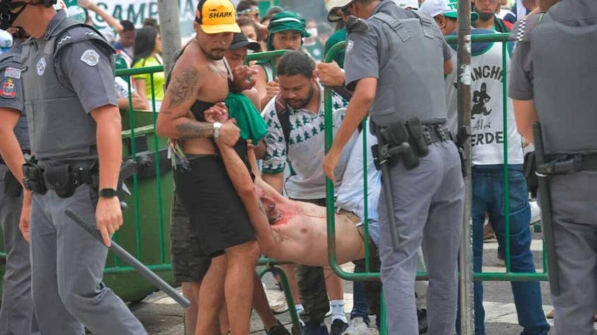 Musiquinha provocativa ao Palmeiras ganha novas versões após derrota no  Mundial; confira – LANCE!