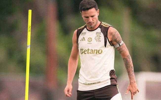 Músicas utilizadas por Saúl em suas redes sociais chamam a atenção no Flamengo Músicas utilizadas por Saúl em suas redes sociais chamam a atenção no Flamengo