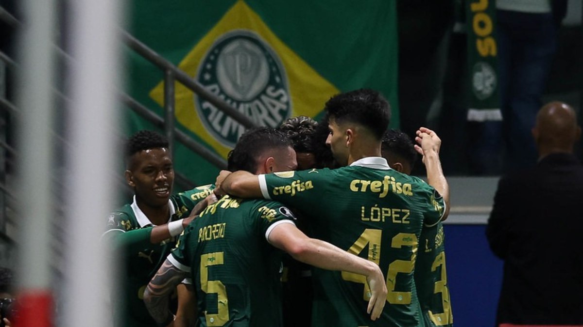 Palmeiras recebe o Internacional pelo Brasileirão