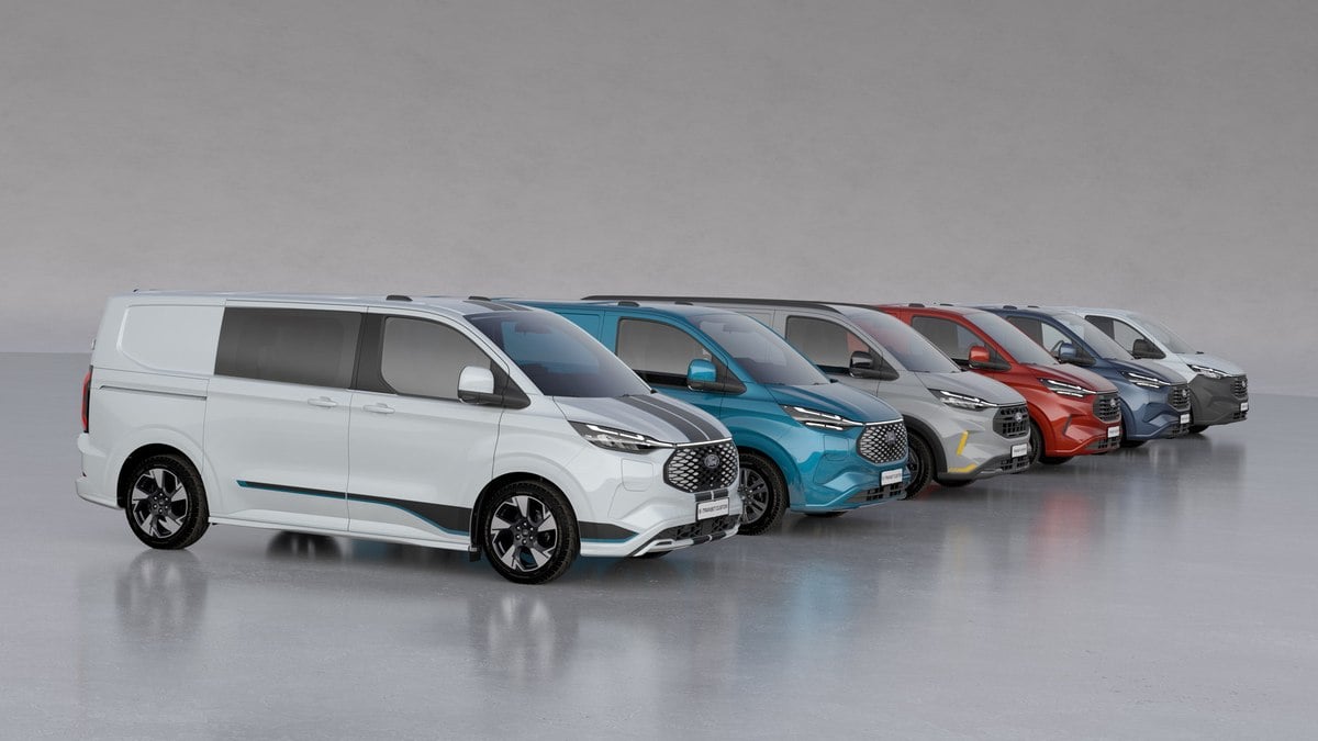 Ford zeigt den neuen Transit Custom auf der Hannover Motor Show in Deutschland