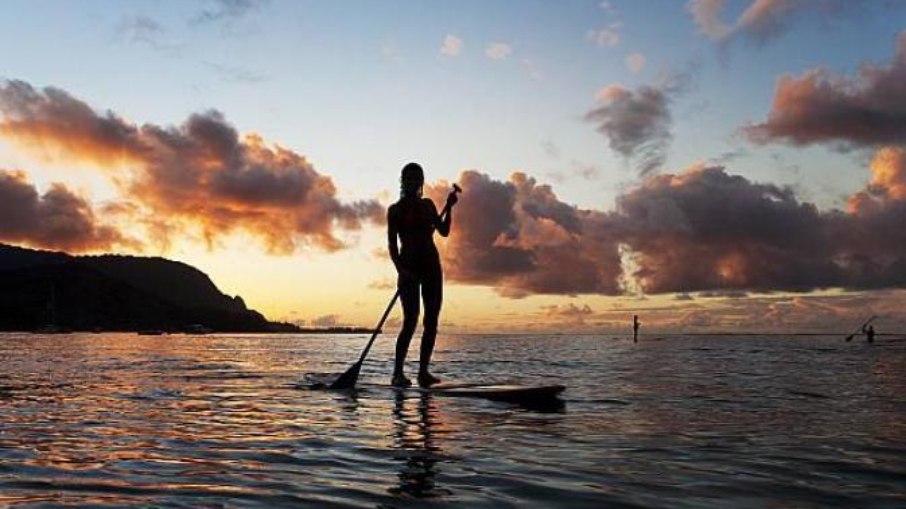 O Stand Up Paddle (SUP) é um dos esportes praticados em águas brasilienses