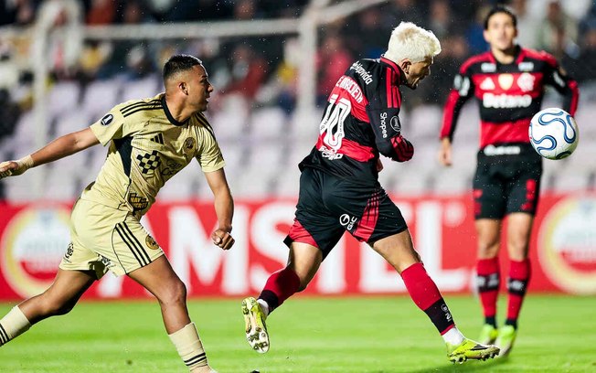 Flamengo tentará voltar de Quito com feito inédito na bagagem