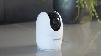 Câmera inteligente 360º Intel com Alexa aparece em oferta