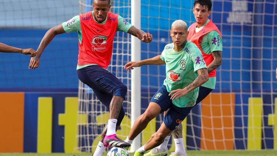 Seleção Brasileira treina em preparação para amistoso contra Guiné
