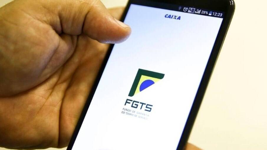 Consulta ao saque extraordinário do FGTS: app e site apresentam falhas