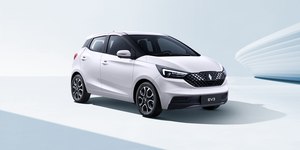 Montadora chinesa traz ao Brasil carro elétrico "manual"