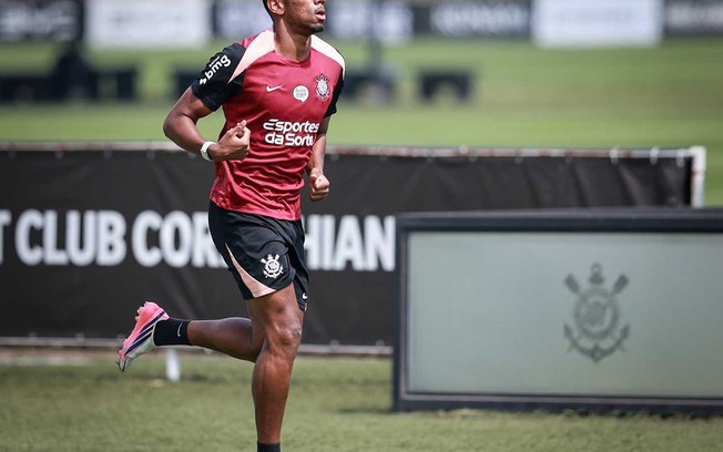 Gabriel Paulista segue fora do time por conta de dores no quadril