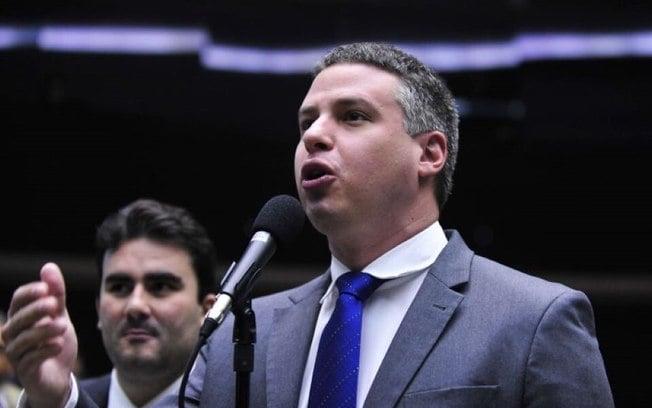 Ex-deputado federal Arthur Virgílio Bisneto morre aos 44 anos