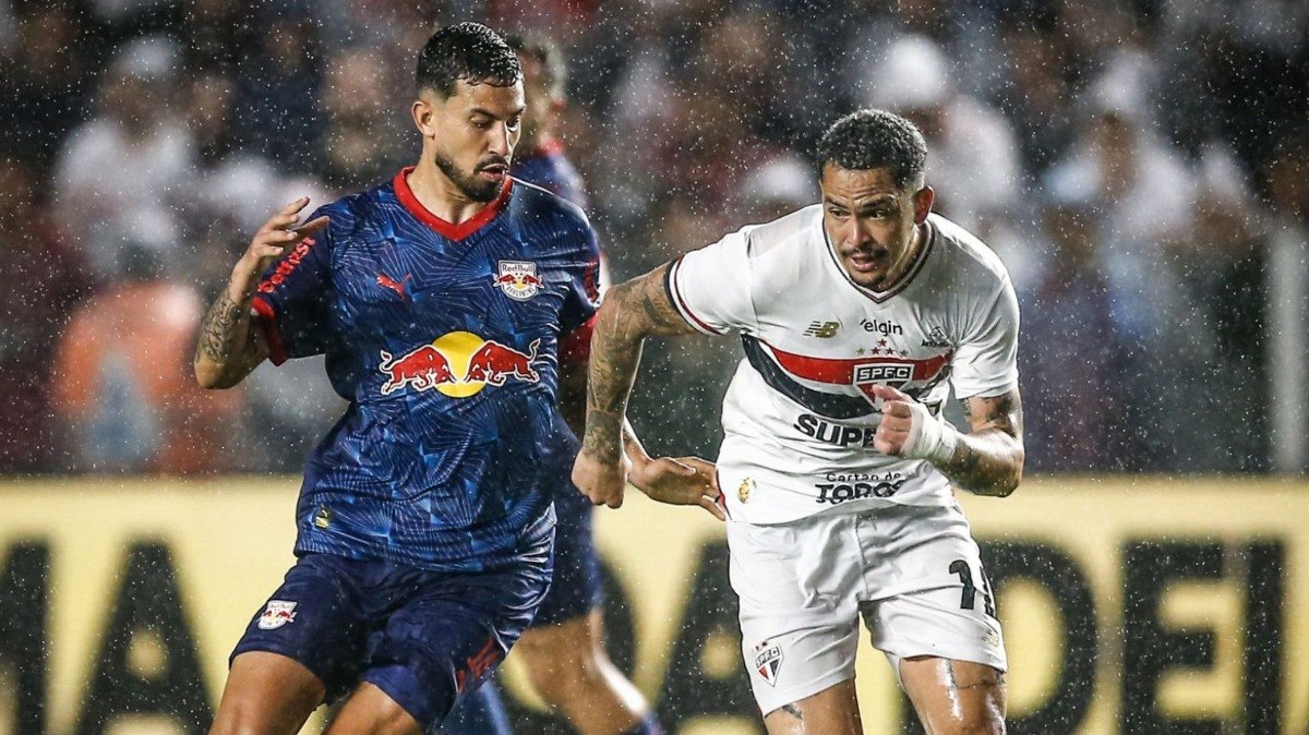São Paulo perde para Bragantino e fica distante de vaga na Libertadores