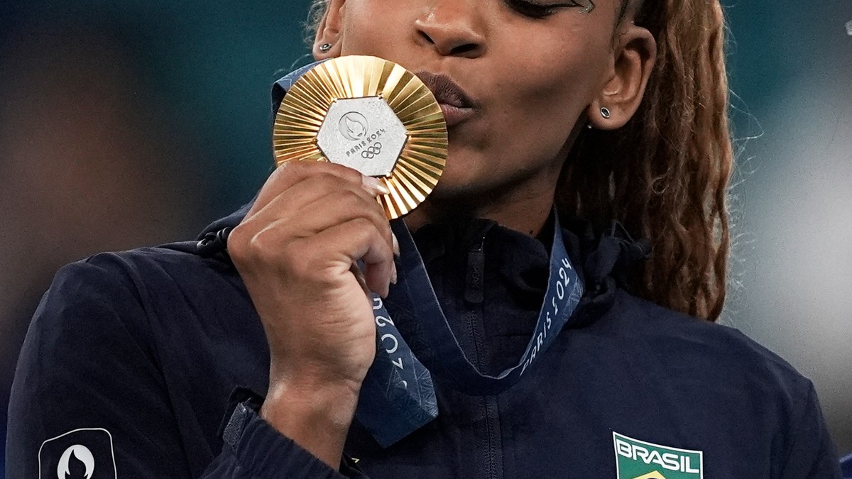 Rebeca Andrade retorna à Copa do Mundo após dois anos