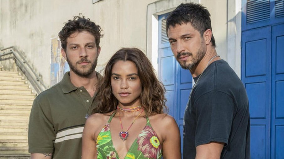 Chay Suede, Lucy Alves e Rômulo Estrela estrelam 'Travessia'