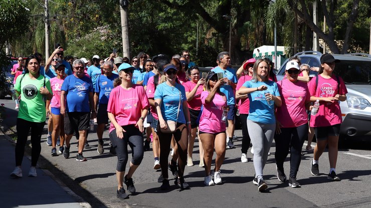 Caminhada do Instituto Ser com Amor reúne comunidade em Vinhedo