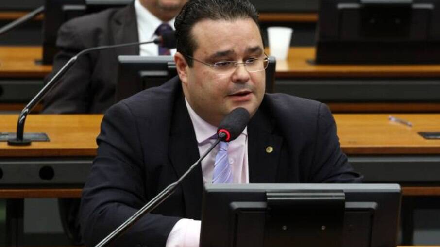 Deputado federal Fábio Trad (PSD-MS) criticou descaso de Bolsonaro diante das mortes decorrentas da pandemia de Covid-19