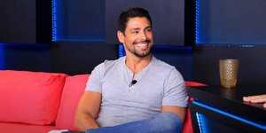 Cauã Reymond detalha lugares onde fez sexo