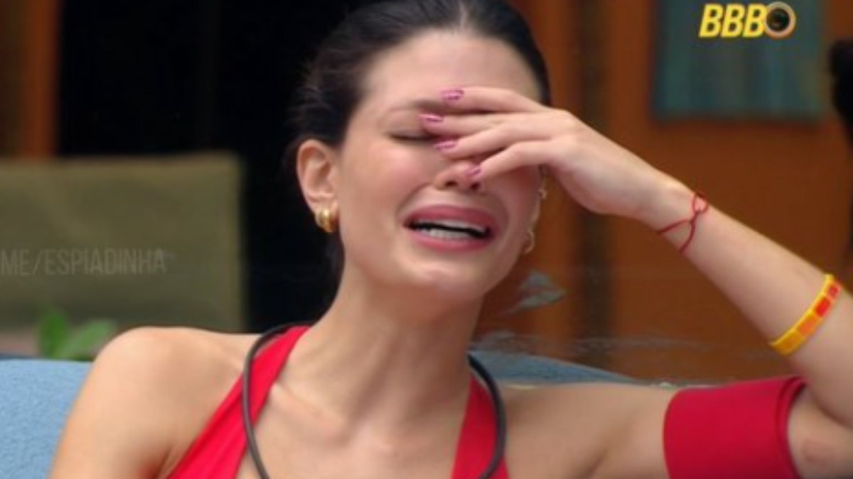 'BBB 25': Vitória Strada revela drama para usar o banheiro: 'Não consegui'