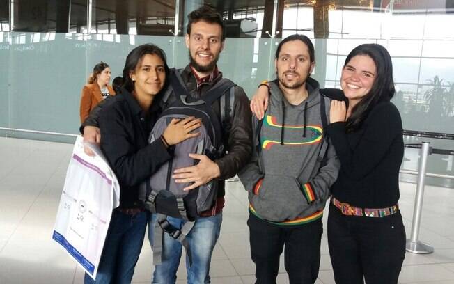 Lucas Junqueira e o irmão, Matheus Junqueira, voltaram na quarta-feira (30) para o Brasil