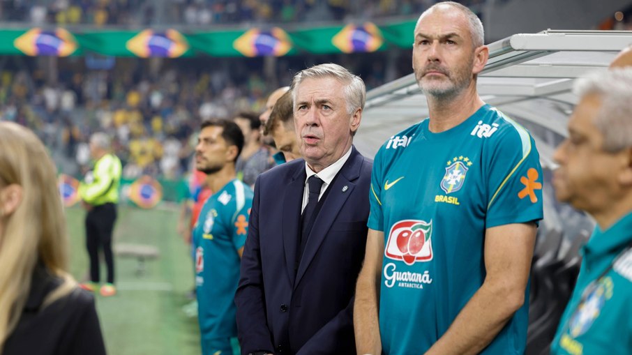 Ancelotti explicou escolha por começar com Rayan no banco contra a Austrália