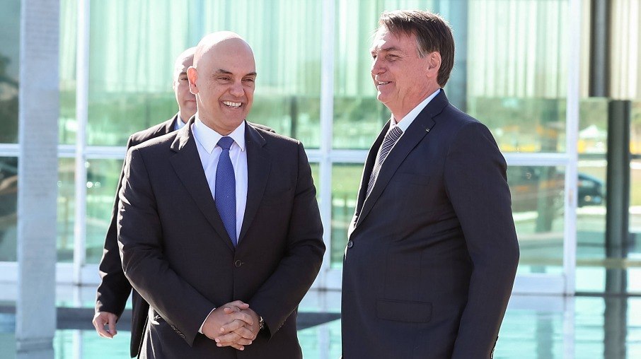 O ministro do STF Alexandre de Moraes e o presidente Jair Bolsonaro em 2019