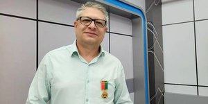 Apresentador se aposenta do Balanço Geral depois de 20 anos