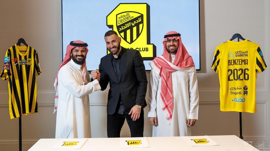 Karim Benzema é anunciado como novo reforço do Al-Ittihad, da Arábia  Saudita