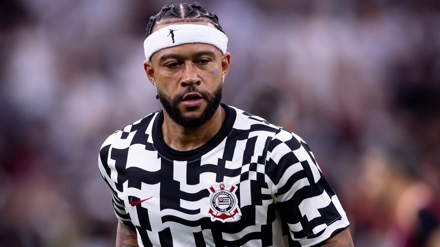 Joga sozinho no Corinthians? Diniz rebate Memphis: Joga sozinho no Corinthians? Diniz rebate Memphis: