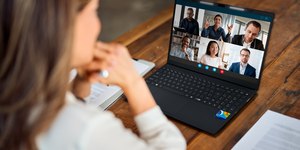 Positivo chama atenção ao lançar novo notebook Vision com 2 telas
