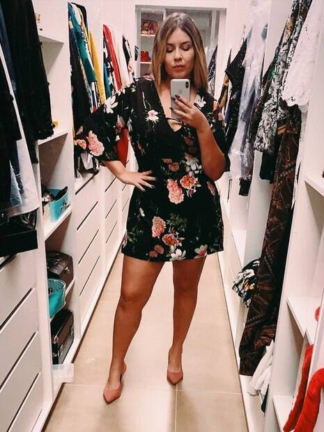 Marília Mendonça mostra corpo mais magro com selfie no espelho e é elogiada por seus seguidores