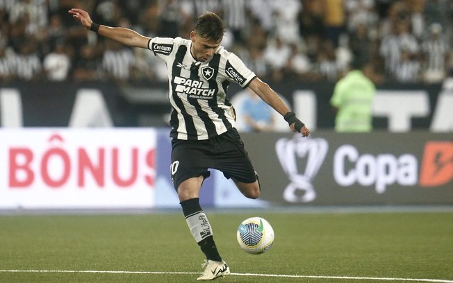 Análise: Òscar Romero mostra que pode ser importante para o Botafogo no restante da temporada