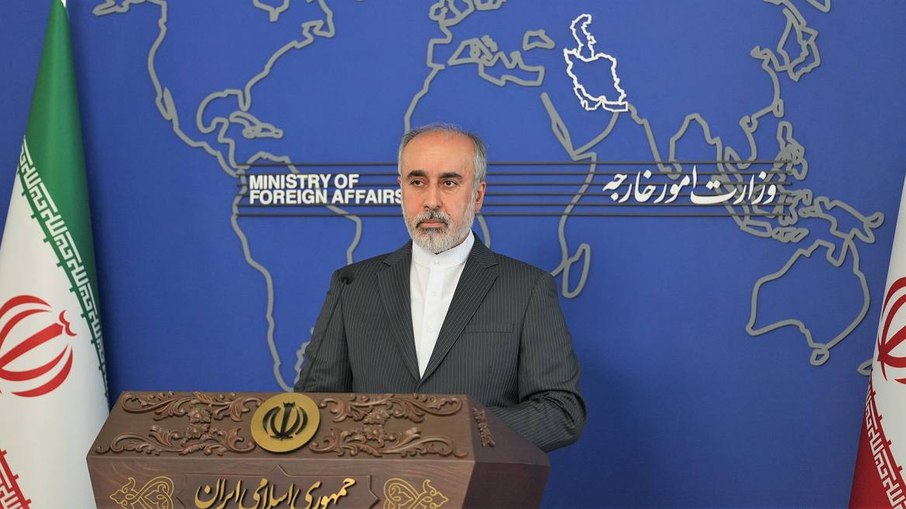 O porta-voz do Ministério das Relações Exteriores do Irã, Nasser Kanaani