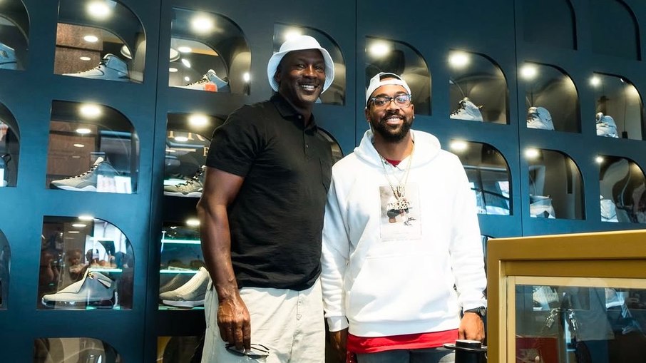 Marcus Jordan, filho de Michael Jordan, foi preso nos Estados Unidos Marcus Jordan, filho de Michael Jordan, foi preso nos Estados Unidos