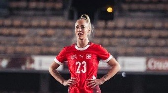 Jogadora%20mais%20seguida%20tem%20miss%C3%A3o%20por%20time%20italiano