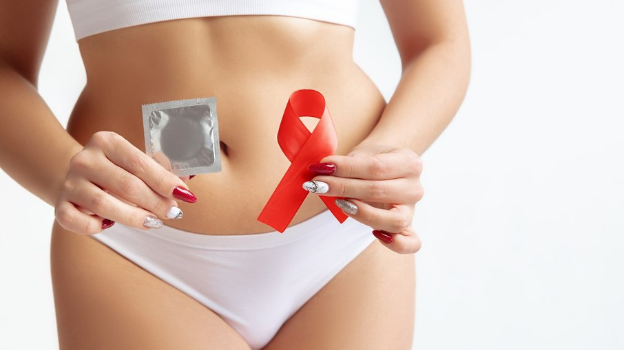 No Brasil, estima-se que 330 mil mulheres vivam com HIV