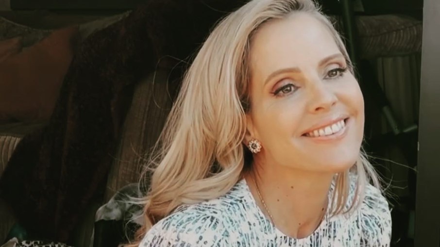 Emma Caulfield Ford revelou diagnóstico de esclerose múltipla