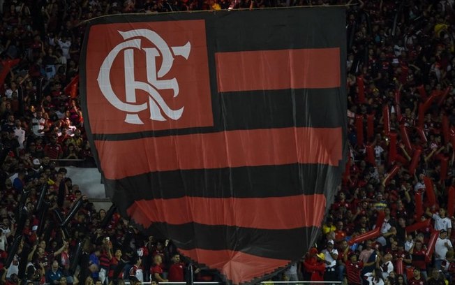 Sintonia com a arquibancada embala Flamengo em sequência de jogos com ingressos esgotados no Maracanã