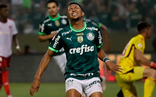 Rony em ação pelo Palmeiras