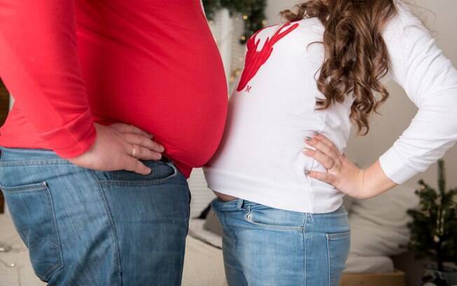 De acordo com um estudo recente, estar em um relacionamento sério aumenta as chances da pessoa engordar