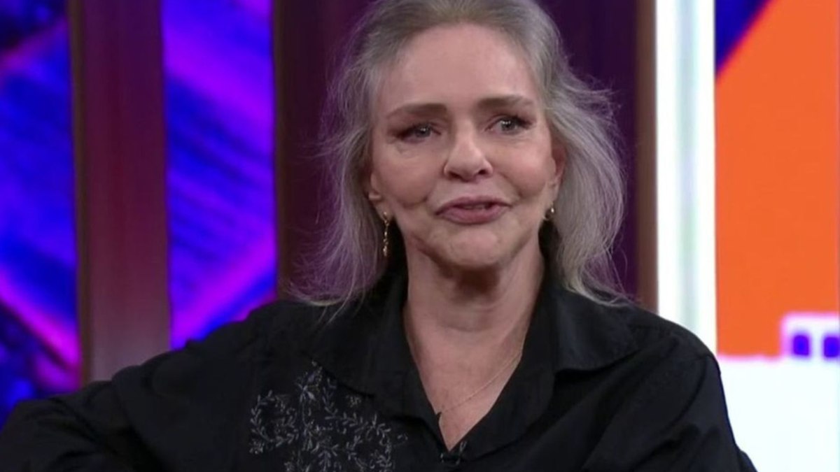 Angela Ro Ro no 'Conversa com Bial'