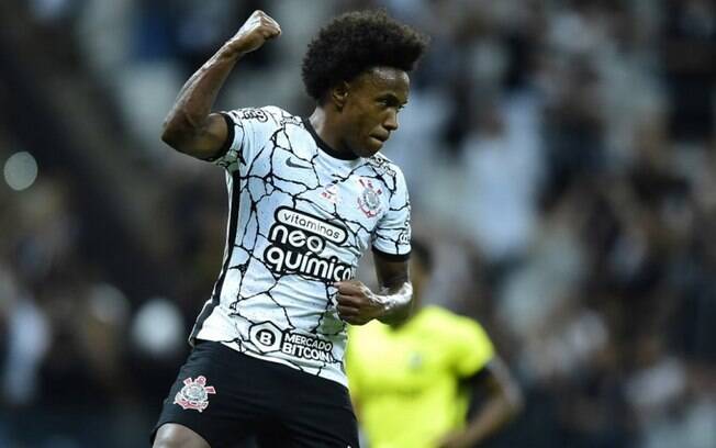 Contra o São Bernardo, Willian marcou o seu primeiro gol jogando em casa pelo Corinthians