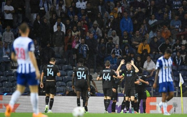 Porto é goleado em casa pelo Club Brugge e segue sem vencer na Champions League
