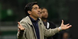 Abel detona "maratona" do Palmeiras e abre o jogo sobre Paulinho