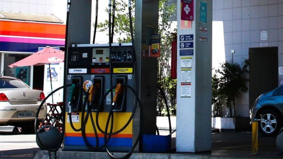 Redução do ICMS diminuiu preço da gasolina e energia elétrica, levando a um recuo no indicador