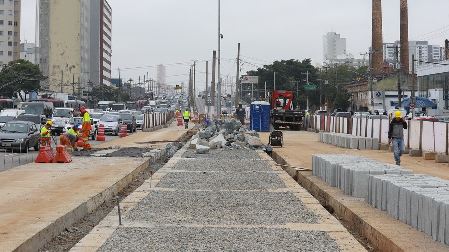 Obras do BRT na Radial Leste, em São Paulo Obras do BRT na Radial Leste, em São Paulo